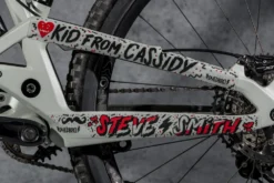 Dyedbro Chainsaw Black Red Matt -Cycling Equipment Store 77996 dyedbro chainsaw black red mat