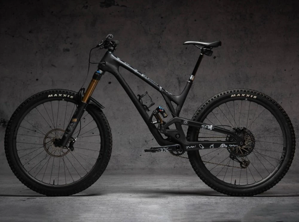 Dyedbro Gowaan White Matt 3 Dyedbro Gowaan White Matt - Image 3