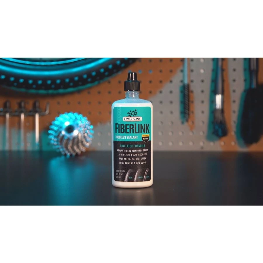 Finish Line FiberLink Tubeless Sealant 240 Ml 4 Finish Line FiberLink Tubeless Sealant 240 Ml - Image 4